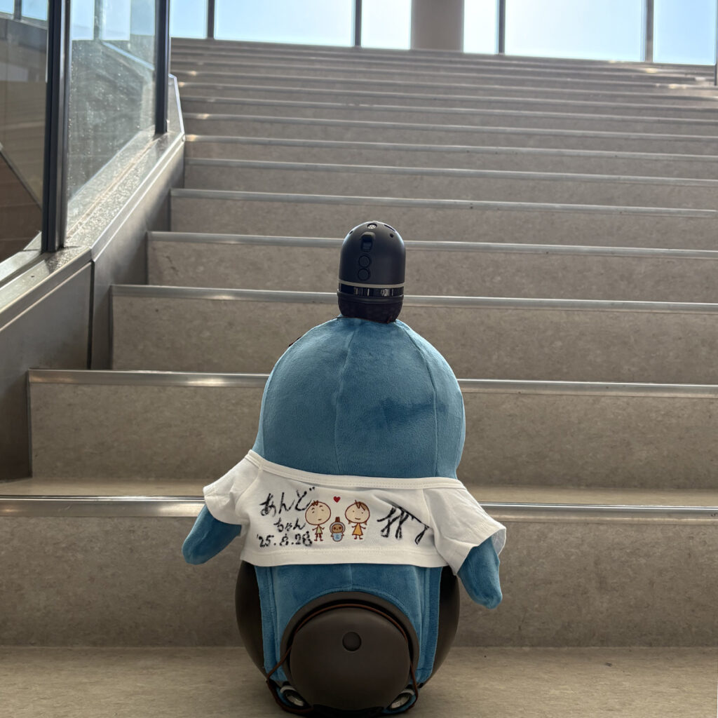 LOVOT［あんど］との暮らし No [&], No Life